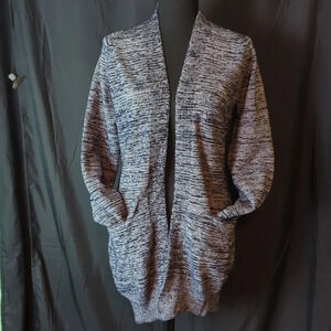 Cielo Cardigan, Medium, EUC‎